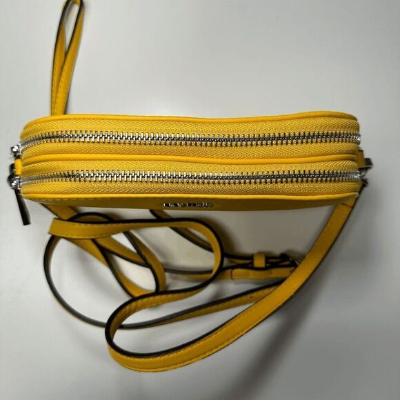 NINE WEST Yellow Zip Around Camera Crossbody Bag - Picture 4 of 8